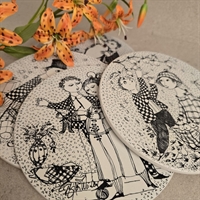 sort-hvide-porcelaens-smoerre-braetter-maanedsplatter-b-Wiinblad-september-oktober-november-december-retro-platter